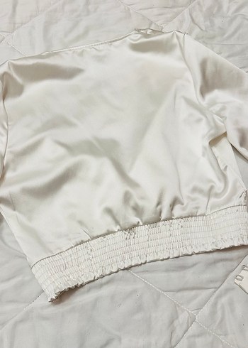 Beyaz V Yaka Kadın İpek Bluz - Görsel 3