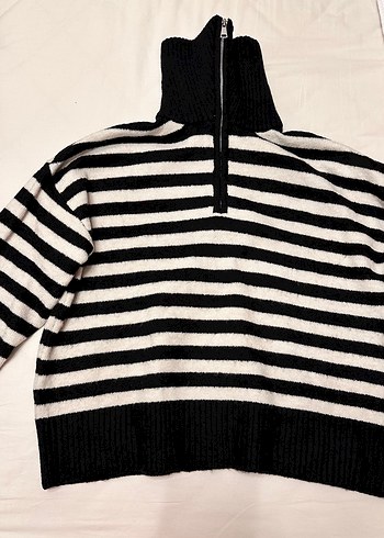 Fermuarlı Siyah Beyaz Çizgili Kadın Kazak - Görsel 2