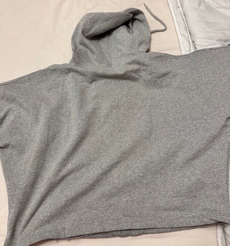 Gri Kapüşonlu Kadın Sweatshirt - Görsel 2