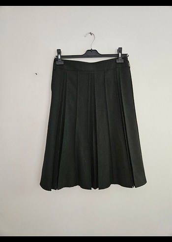 Siyah Pileli Kadın Uzun Etek
