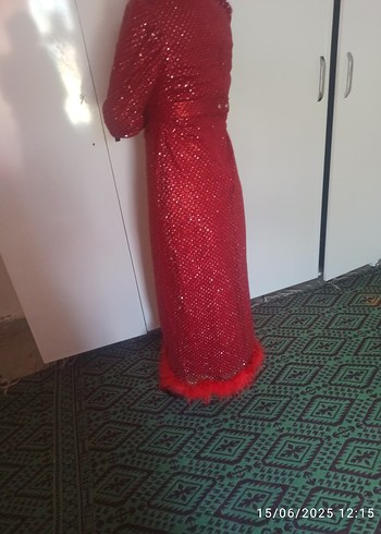 Kırmızı Uzun Kollu Kürklü Kadın Elbise - Görsel 3