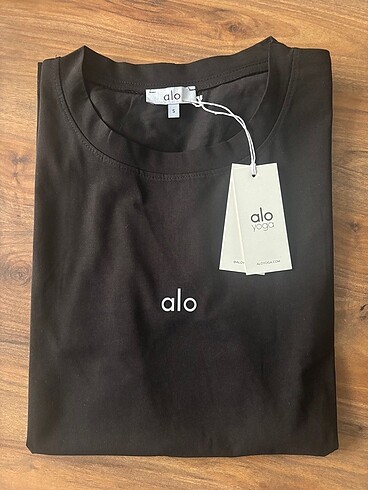 Alo etiketli tişört