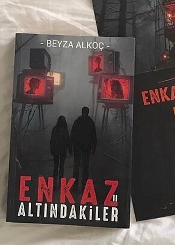 Enkaz Altındakiler - Beyza Alkoç