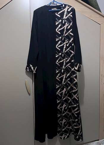 Özel günler için kullanışlı ferace - Görsel 2