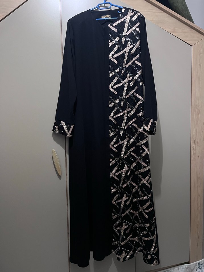 Özel günler için kullanışlı ferace - Görsel 2