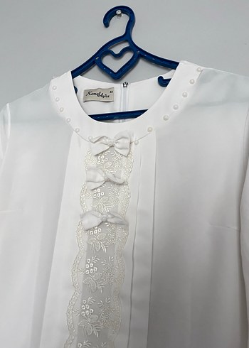 Düğmeli Beyaz Nakışlı Kadın Gömlek - Görsel 3