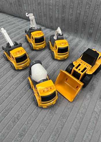 Sarı Renkli Oyuncak İnşaat Araçları Seti - Görsel 2