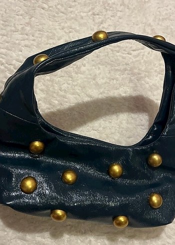Siyah Parlak Deri Kadın Çanta - Görsel 3