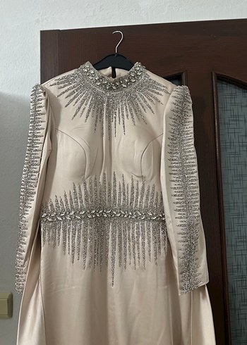 Bej İşlemeli Uzun Kollu Abiye Elbise - Görsel 4