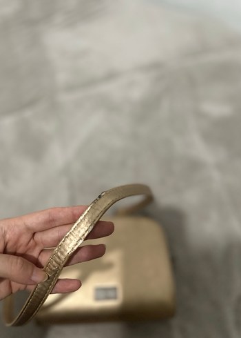 Altın Renk Deri Kadın Çanta - Görsel 4