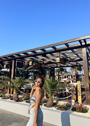 Bej Minimalist Kadın Güneş Gözlüğü - Görsel 3