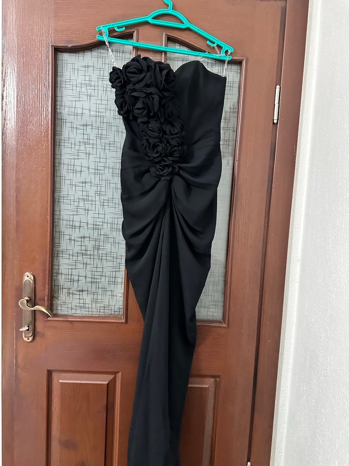 Siyah Straplez Uzun Kadın Gece Elbisesi - Görsel 4