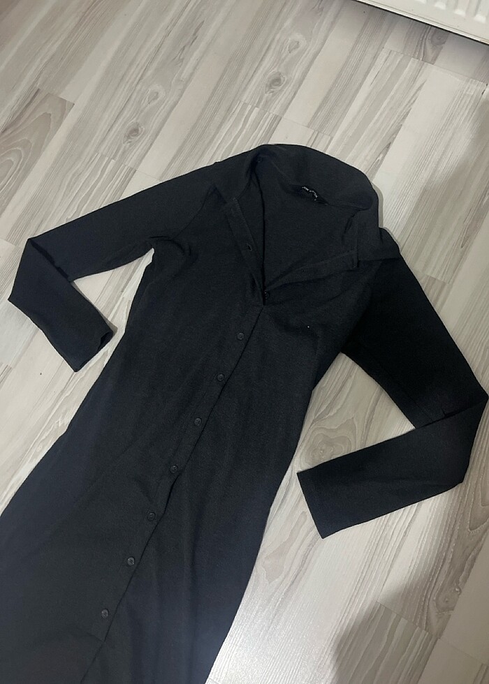 Pola yaka ful düğmeli dar elbise - Görsel 2