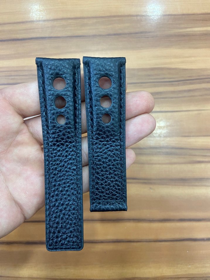 TAG HUER DELİKLİ SUET KORDON - Görsel 3