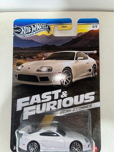 HOTWHEELS PREMİNUM SUPRA