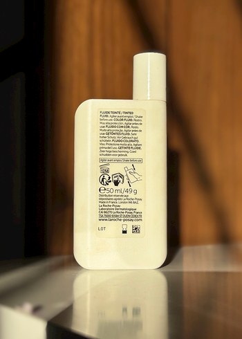 La Roche-Posay Anthelios SPF 50+ renkli güneş kremi - Görsel 2