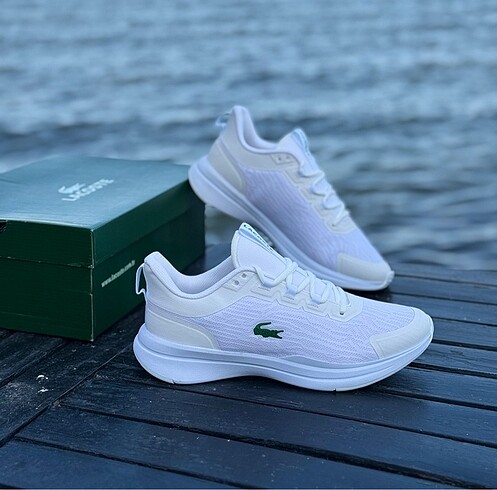 Lacoste sneaker (white green)