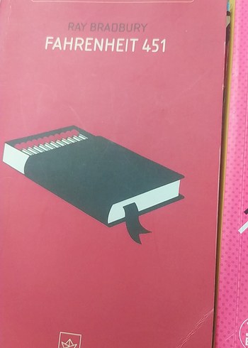 Fahrenheit 451 - Ray Bradbury