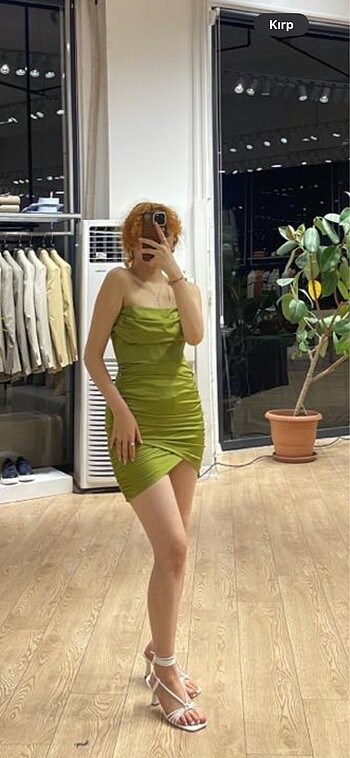 Trendyol & Milla Straplez yağ yeşili mini elbise
