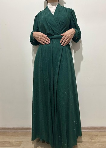 Parlak Yeşil Uzun V Yaka Kadın Elbise manken boyu 1.65 kilo 55 - Görsel 3
