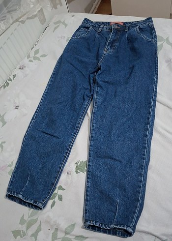 Düğmeli Mavi Denim Kadın Bol Kesim Jean