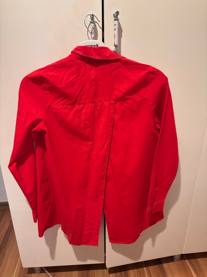 kirmizi incili gomlek - Görsel 2