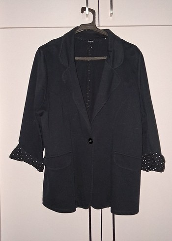 Kadın Siyah Düğmeli Midi Blazer Ceket