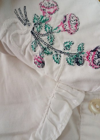Nakışlı Yakalı Beyaz çocuk Gömlek - Görsel 5