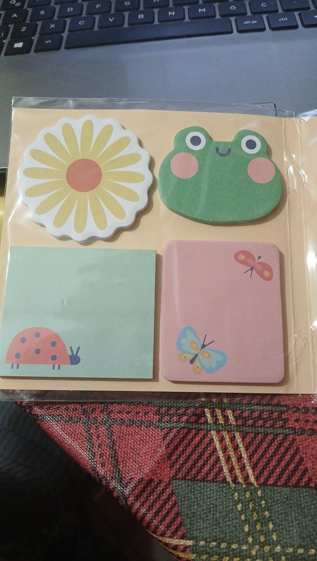Pastel Yeşil Bahar Temalı Defter - Görsel 2