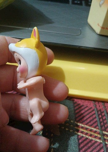 Bej Renkli Pastel Aksiyon Figürü - Görsel 2