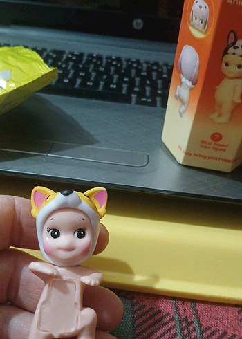 Bej Renkli Pastel Aksiyon Figürü - Görsel 6