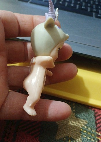 Bej Pastel Renkte Sevimli Figür - Görsel 3