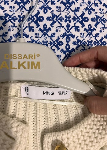 Düğmeli Beyaz Kadın Midi Hırka - Görsel 3