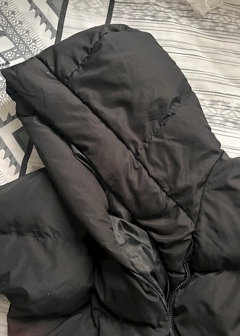 Siyah Kapüşonlu Fermuarlı Kadın Kışlık Mont - Görsel 4