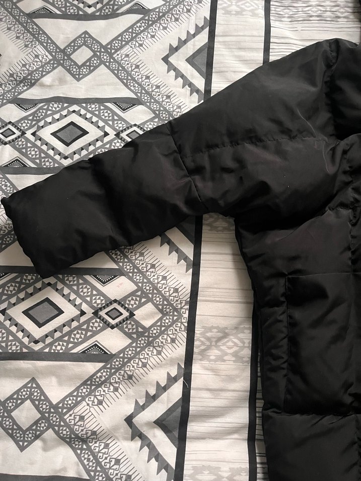 Siyah Kapüşonlu Fermuarlı Kadın Kışlık Mont - Görsel 2