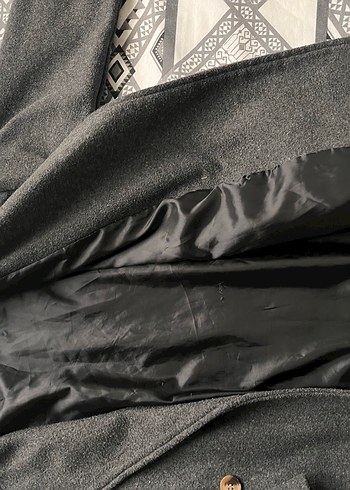 Düğmeli Gri Kaban - Görsel 2