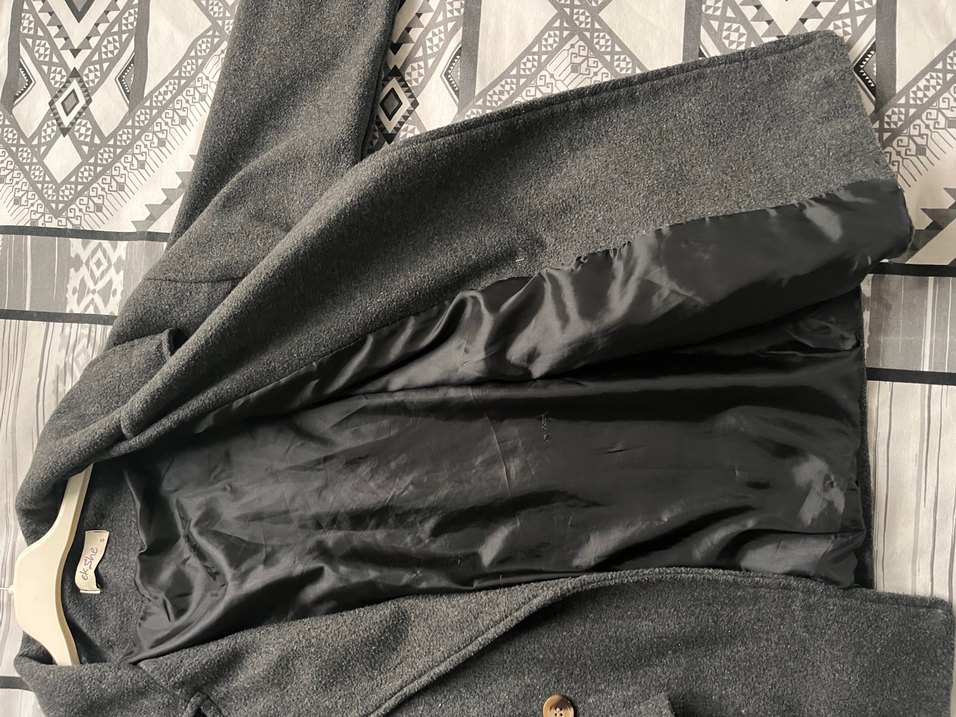 Düğmeli Gri Kaban - Görsel 2