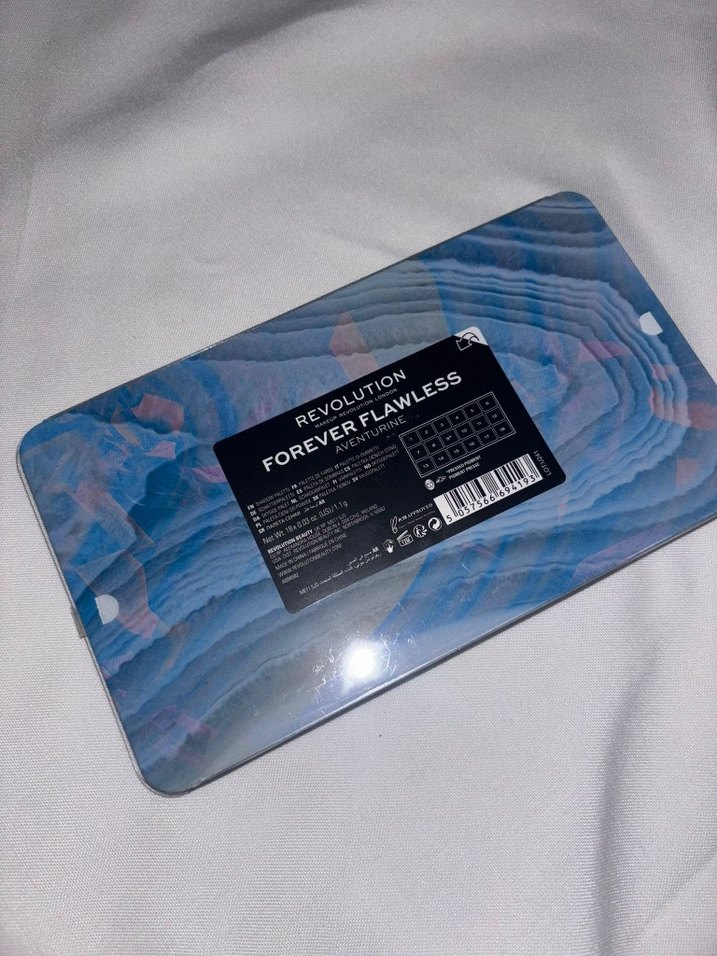 Revolution Forever Flawless Aventurine Göz Farı Paleti - Görsel 2