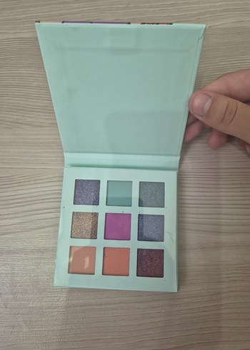 Diğer Mad beauty Disney POP Ariel Far Paleti