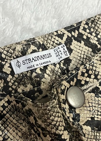 Stradivarius Yılan Desenli Kadın Pantolon - Görsel 4