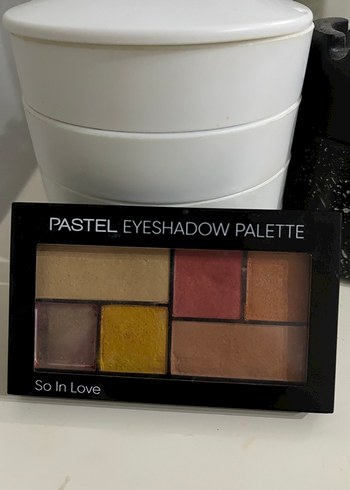 Pastel Pastel Far Paleti