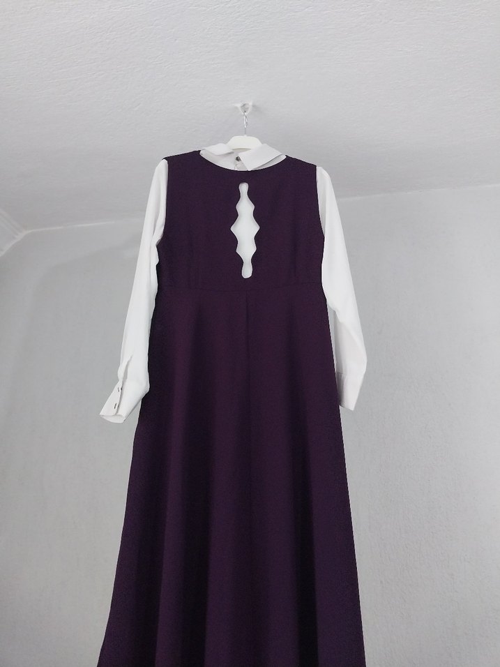 Beyaz Gömlekli Mor Elbise - Görsel 3