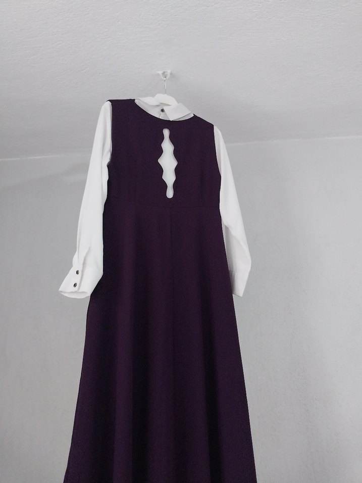 Beyaz Gömlekli Mor Elbise - Görsel 2