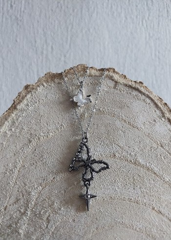 Siyah Yıldızlı Kelebek Kolye - Görsel 4