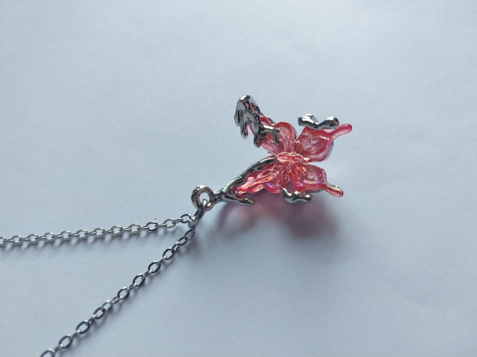Pembe Hologramlı Kelebek Kolye - Görsel 5