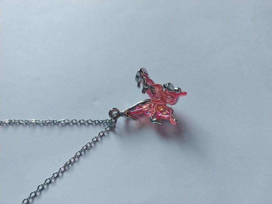 Pembe Hologramlı Kelebek Kolye - Görsel 3