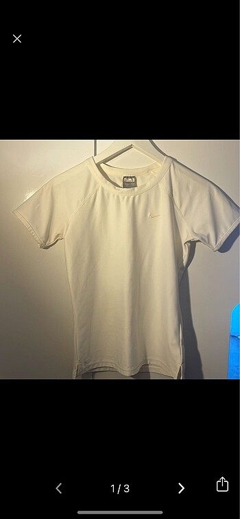 Nike vucudu saran tisort tulum