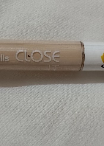 Pastel Bej Kapatıcı CLOSE
