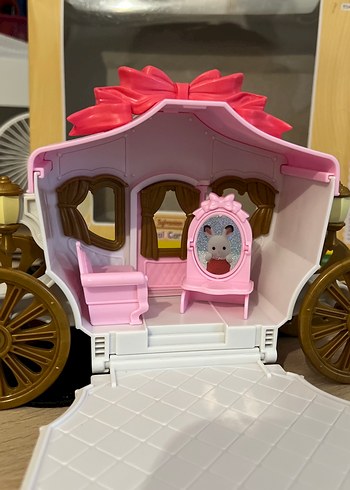 Sylvanian Families Royal Araba Seti Pembe - Görsel 3