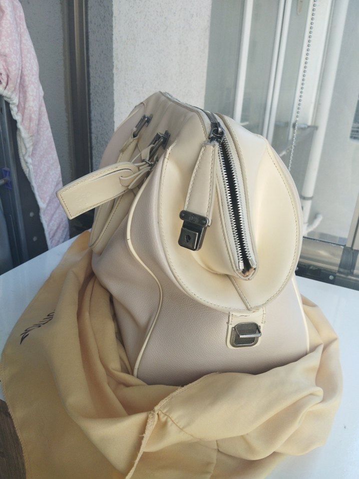 Louis Vuitton Sarı Desenli  Çantası - Görsel 3